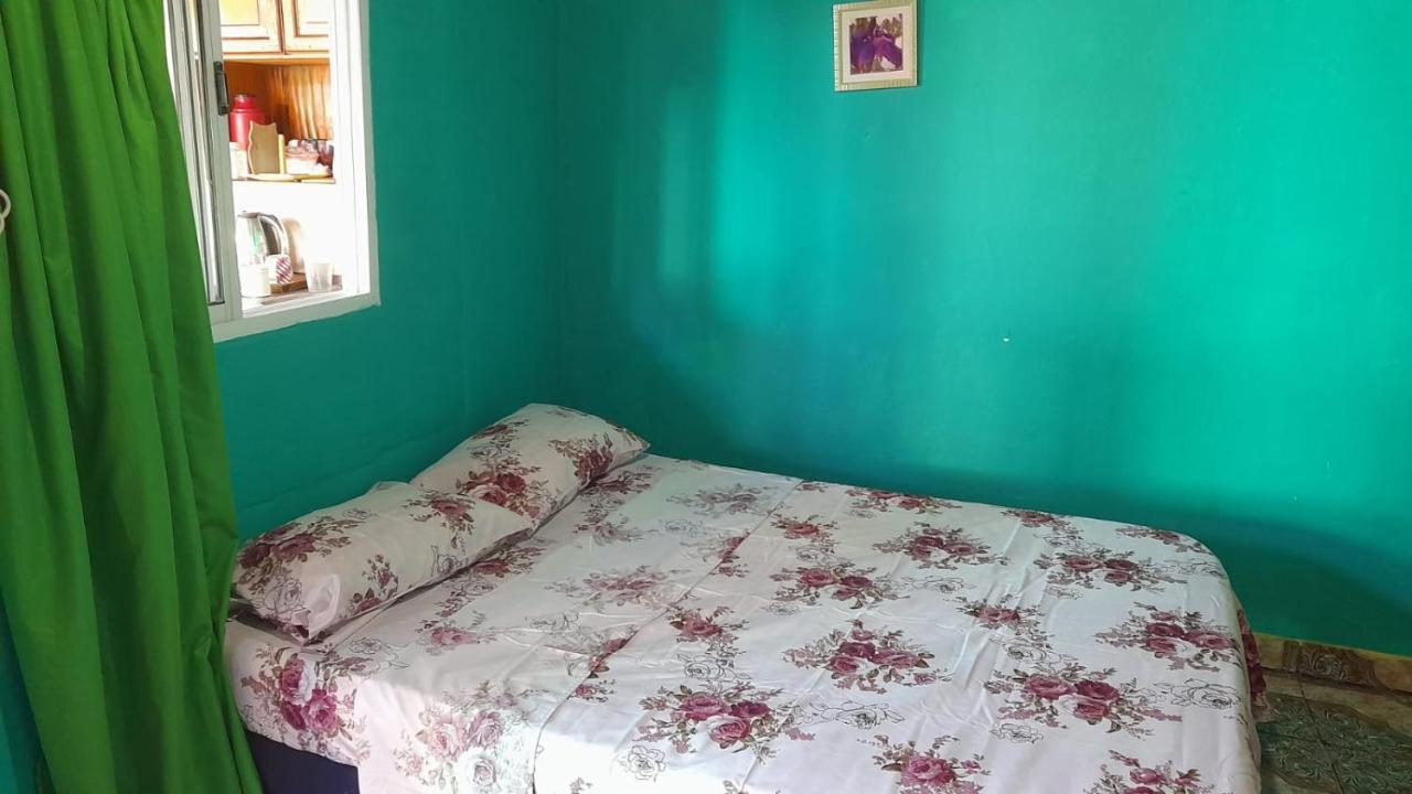 Hostel Loli Πουέρτο Ιγκουασού Εξωτερικό φωτογραφία