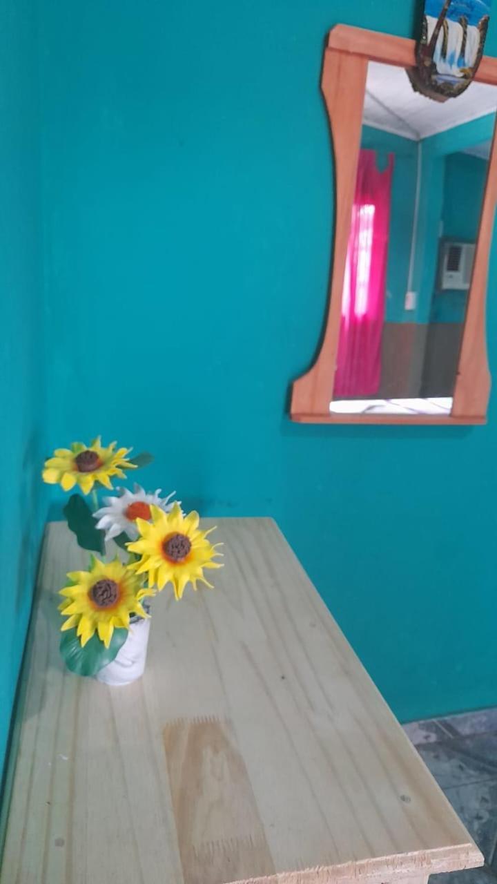 Hostel Loli Πουέρτο Ιγκουασού Εξωτερικό φωτογραφία